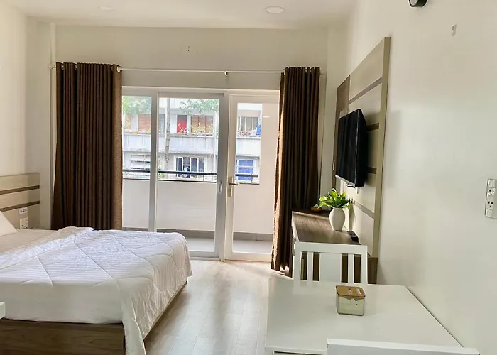 Green River Hotel & Apartment